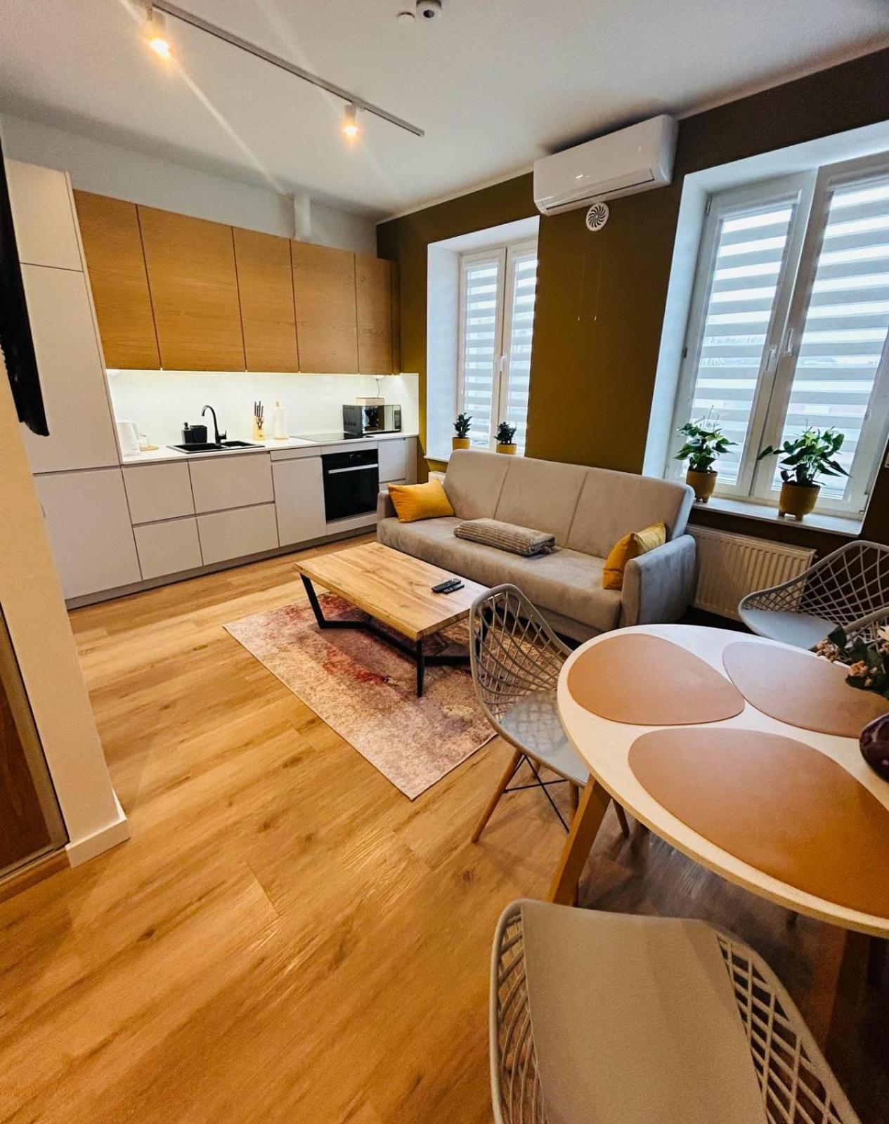 Apartment Targowa L11 Lublin Extérieur photo